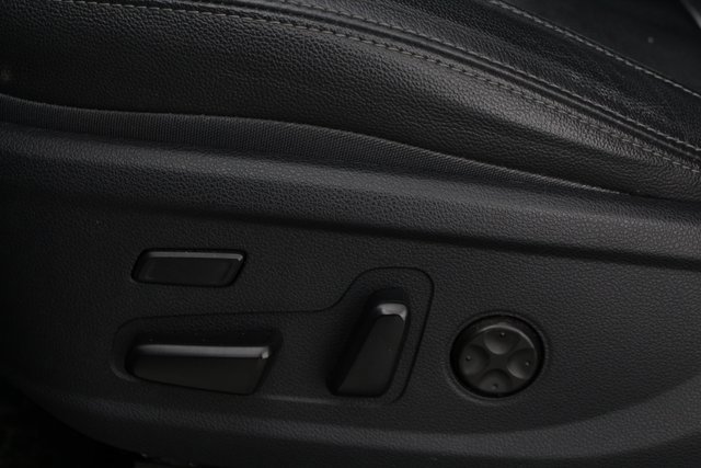 Used 2019 Hyundai Santa Fe AWD image 12