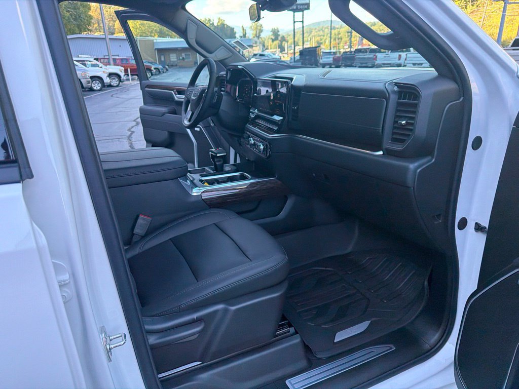 New 2026 GMC Sierra 1500 Elevation w/ Elevation Premium Package AWD/4WD image 15