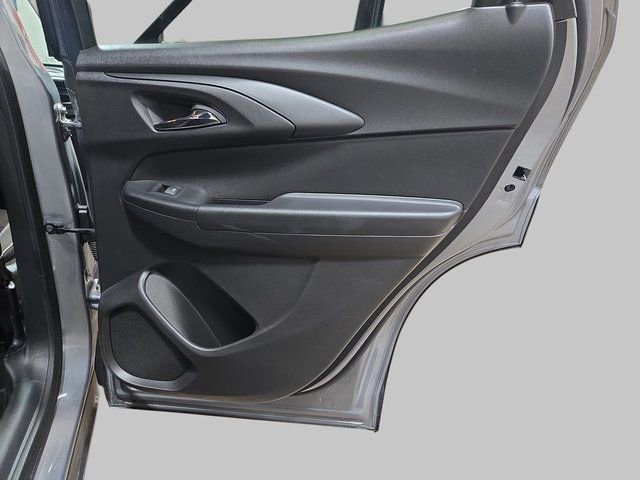 Used 2025 Chevrolet TrailBlazer LT image 13