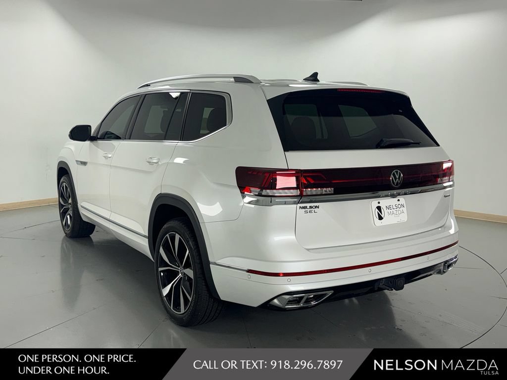 Used 2024 Volkswagen Atlas SEL Premium R-Line AWD/4WD image 8