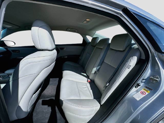 Used 2015 Toyota Avalon XLE FWD image 25