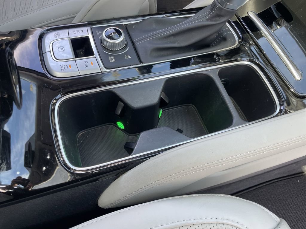 Certified 2021 Kia Telluride SX w/ SX Prestige Package image 32