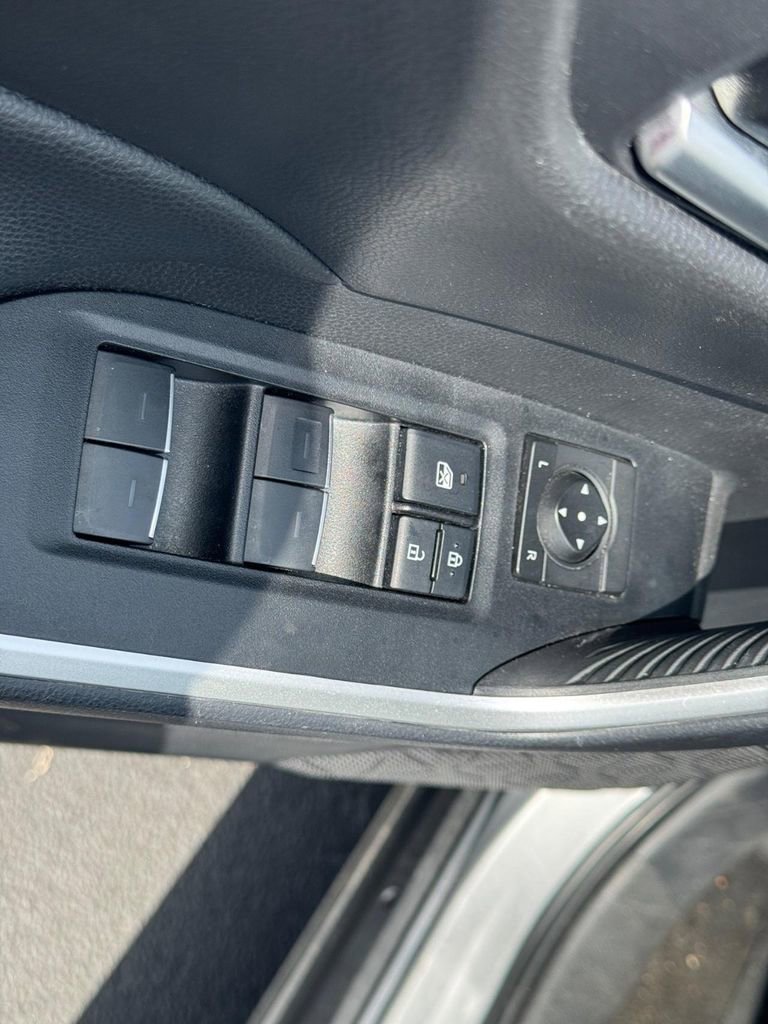 Certified 2025 Toyota RAV4 XLE FWD image 16