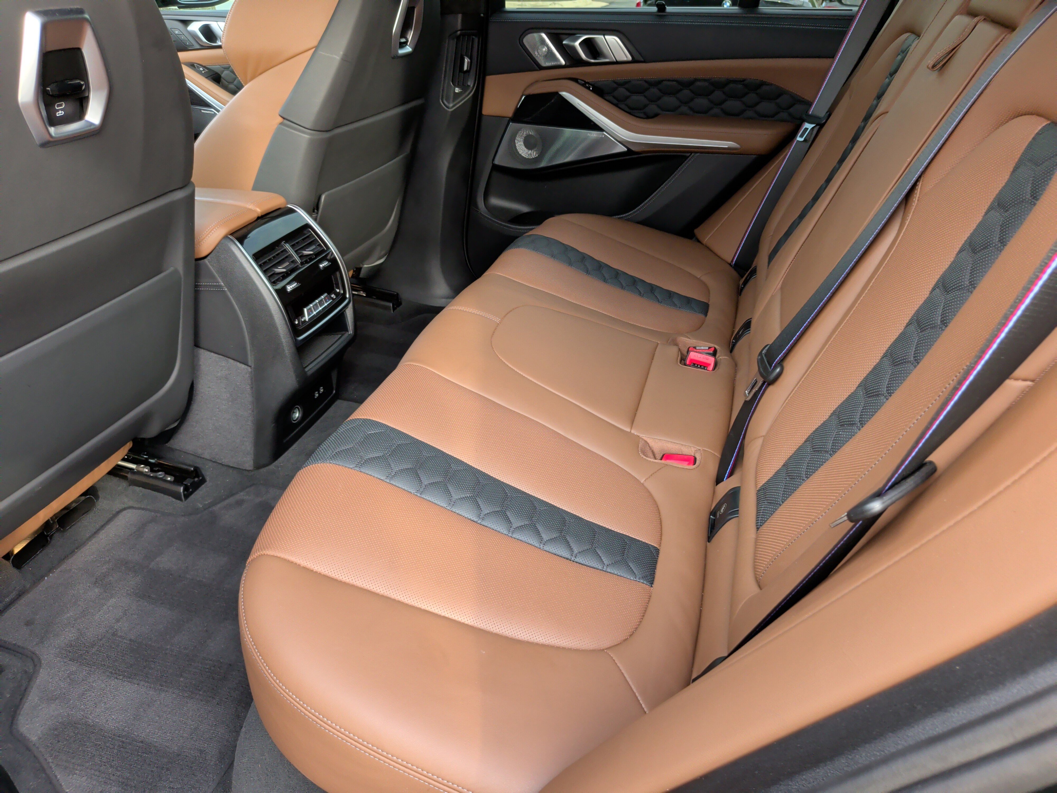 Used 2024 BMW X5 M Competition w/ Executive Package image 37