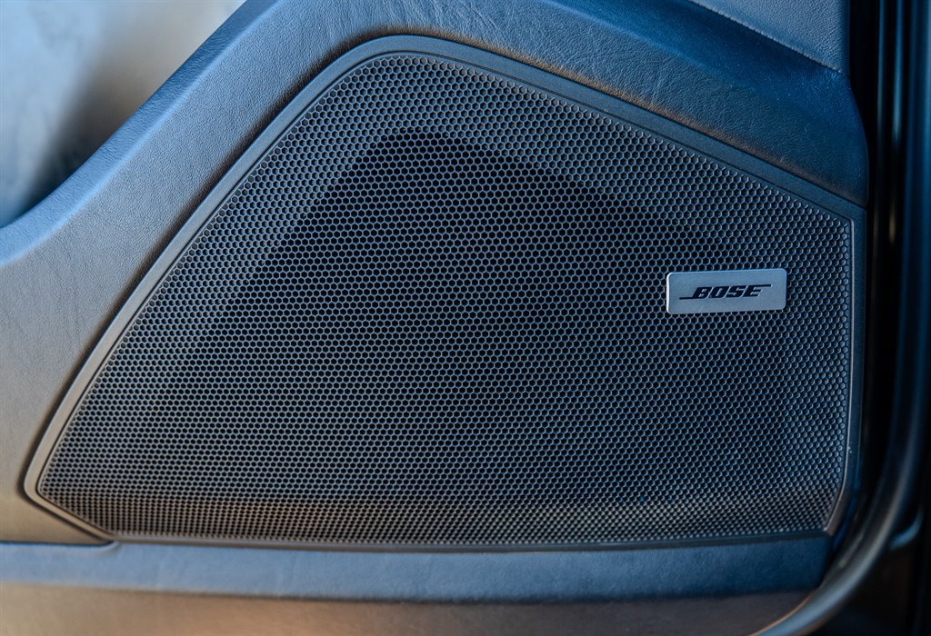 Used 2019 Porsche Cayenne Turbo w/ Sportdesign Package image 26