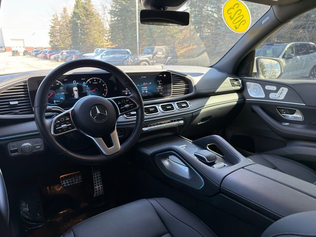Used 2023 Mercedes-Benz GLS 450 4MATIC image 9