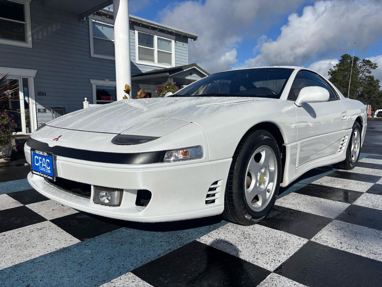 Used 1992 Mitsubishi 3000GT FWD image 2