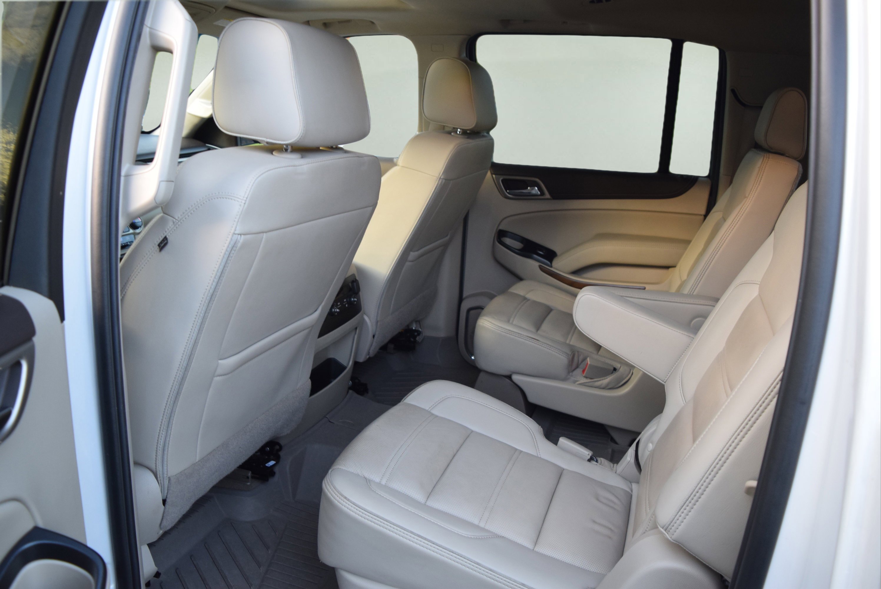Used 2019 GMC Yukon XL Denali image 9