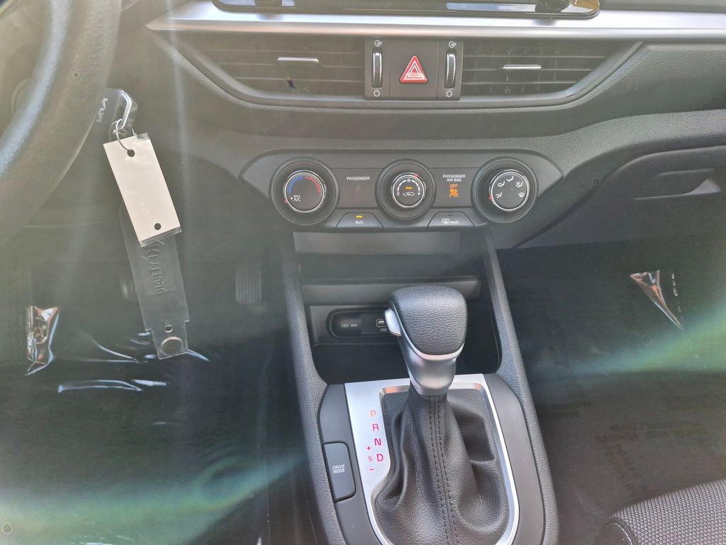 Used 2024 Kia Forte LXS image 13