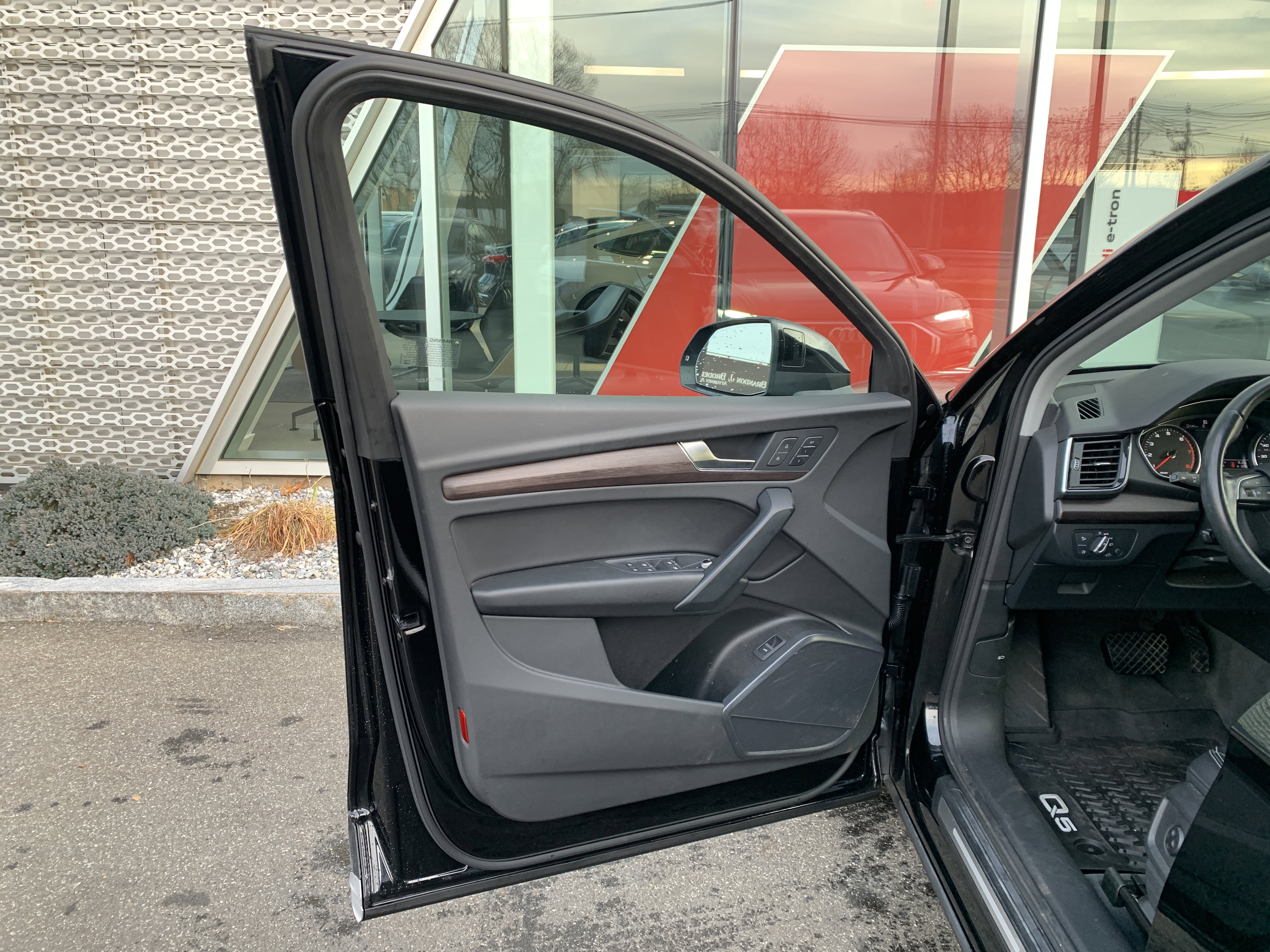 Certified 2023 Audi Q5 2.0T Premium image 8