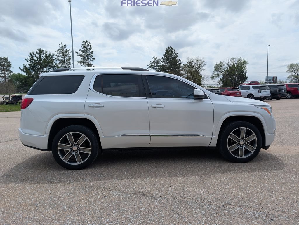 Used 2017 GMC Acadia Denali w/ Technology Package AWD/4WD image 7
