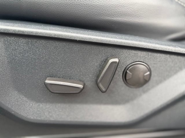 Used 2025 Ford F150 Lariat AWD/4WD image 20