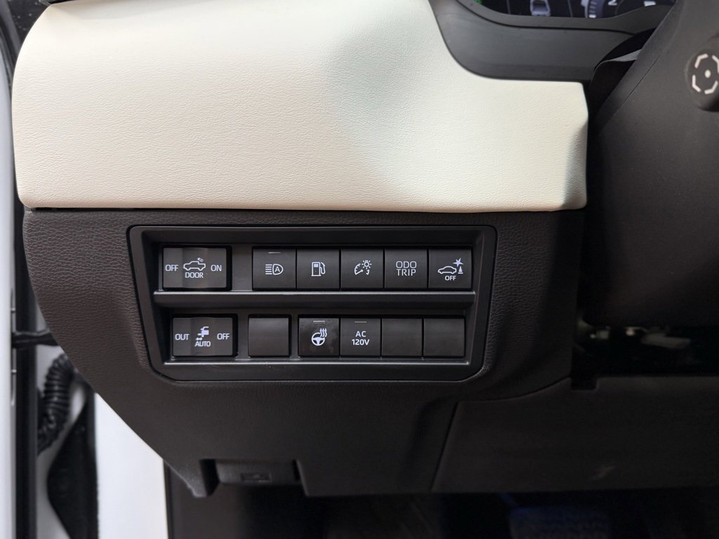 Used 2022 Toyota Tundra Capstone image 27