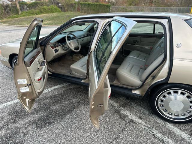 Used 1998 Cadillac De Ville image 25