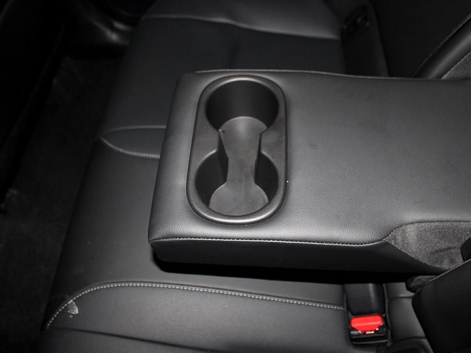 Used 2025 Toyota Corolla Cross XLE image 24