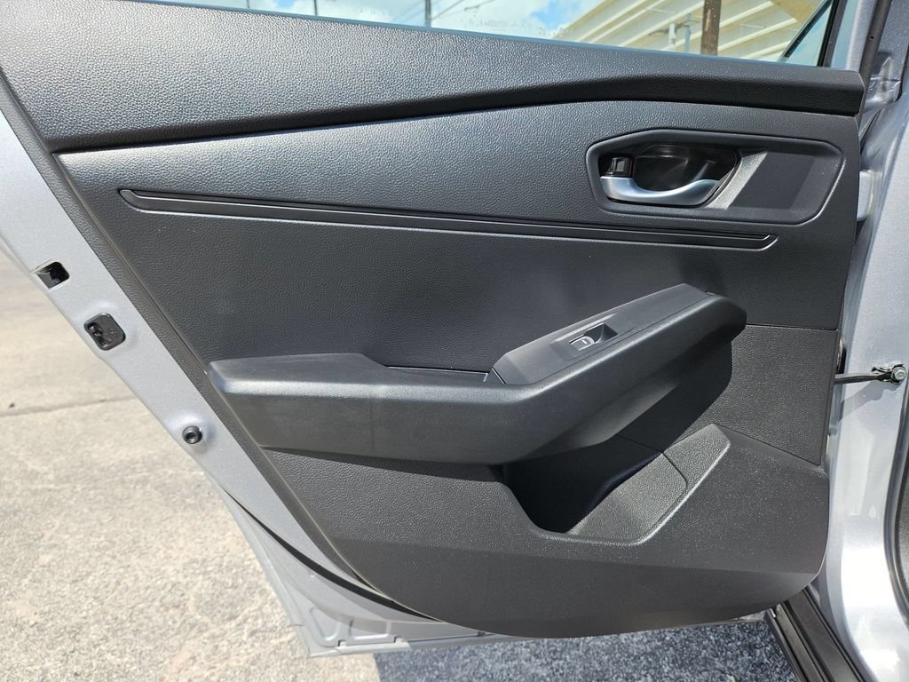 Used 2025 Honda Accord SE image 18
