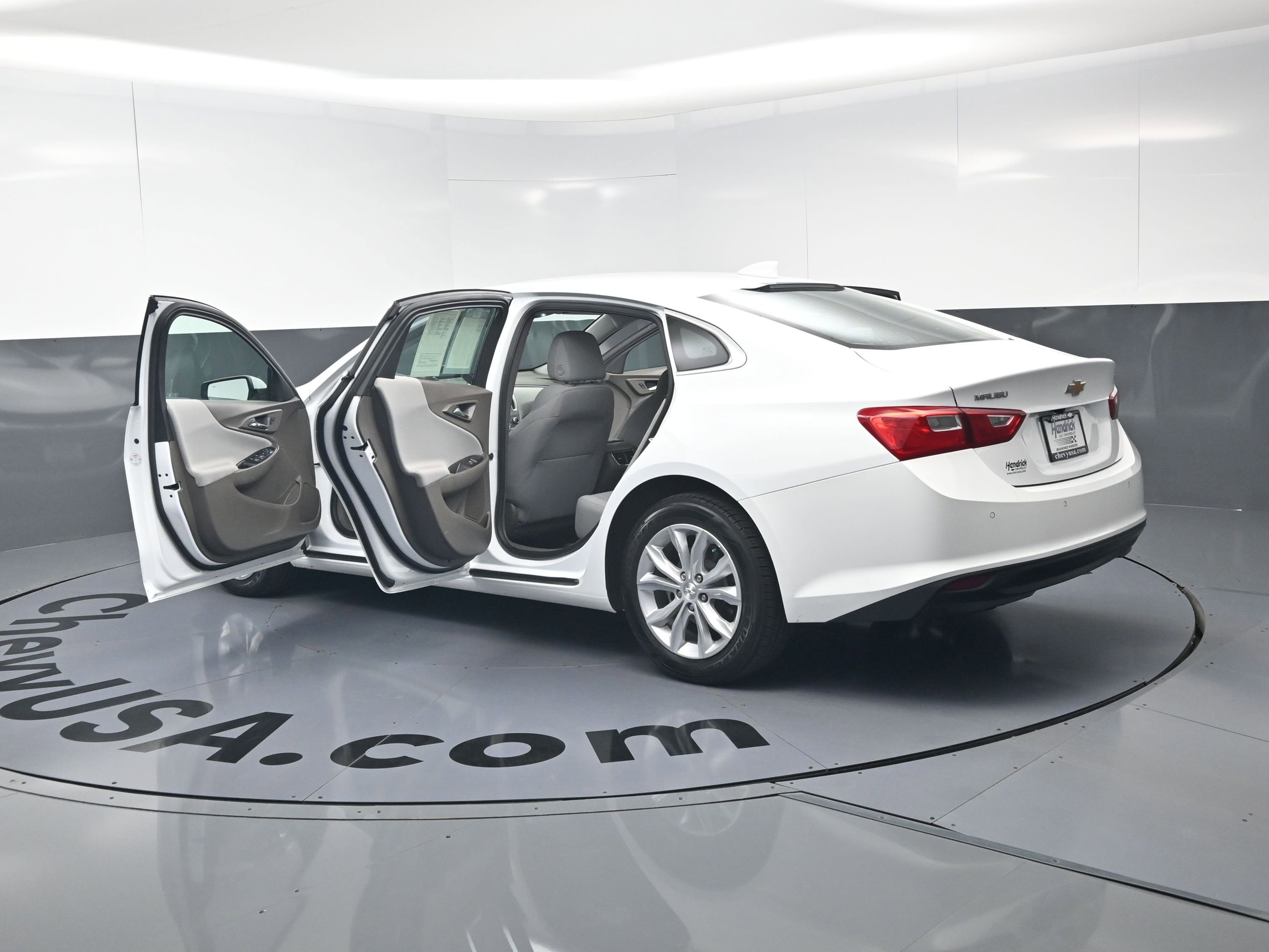 Used 2024 Chevrolet Malibu LT FWD image 28