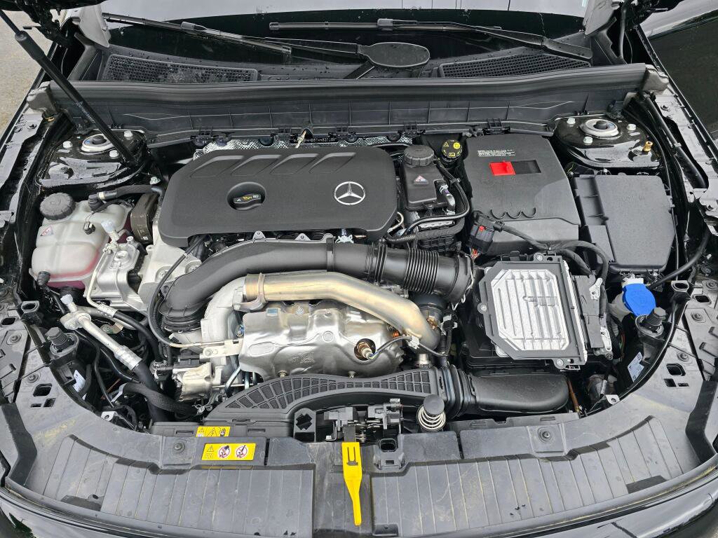 New 2026 Mercedes-Benz GLB 250 4MATIC image 10