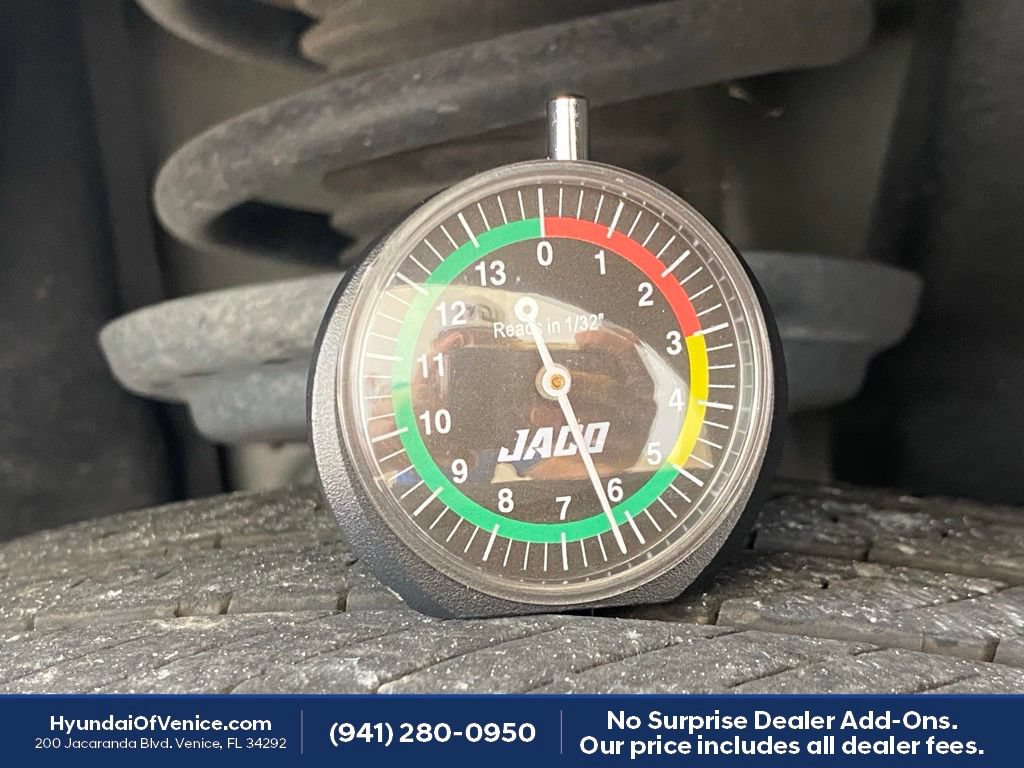 Used 2025 Cadillac XT5 Premium Luxury FWD image 46