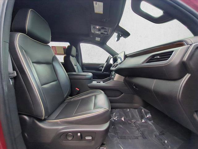 Used 2021 Chevrolet Tahoe Premier w/ Premium Package RWD image 24