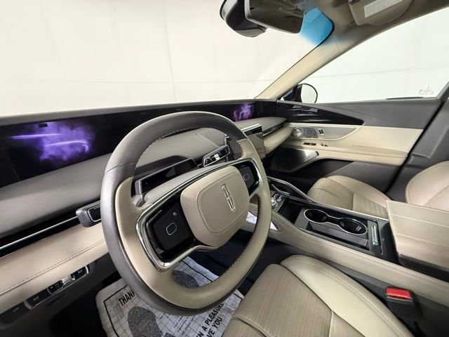 Used 2024 Lincoln Nautilus Reserve w/ Equipment Group 203A image 10