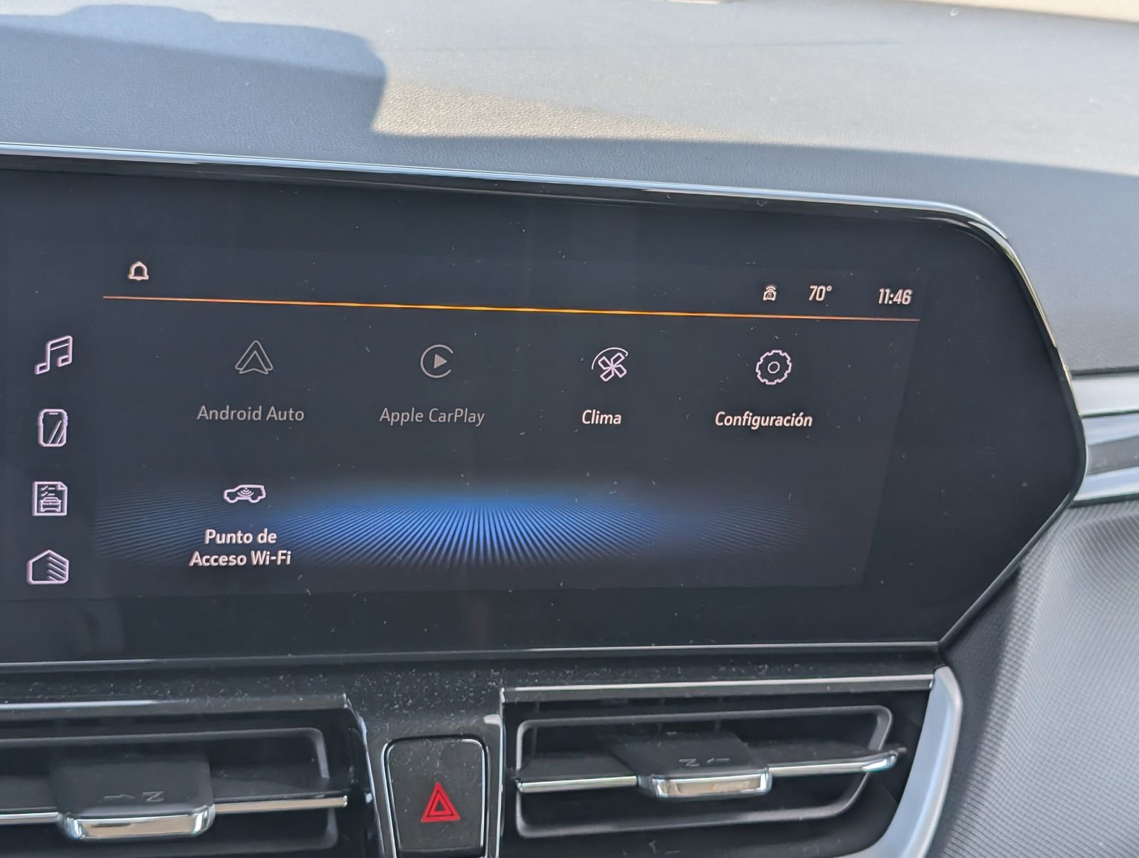 Used 2025 Chevrolet TrailBlazer LT w/ Convenience Package image 9