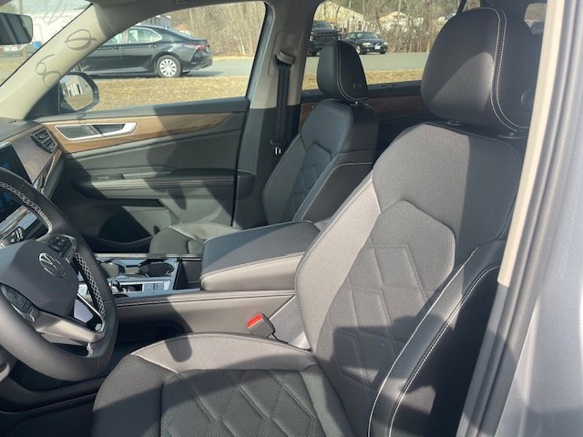 New 2026 Volkswagen Atlas SE image 14