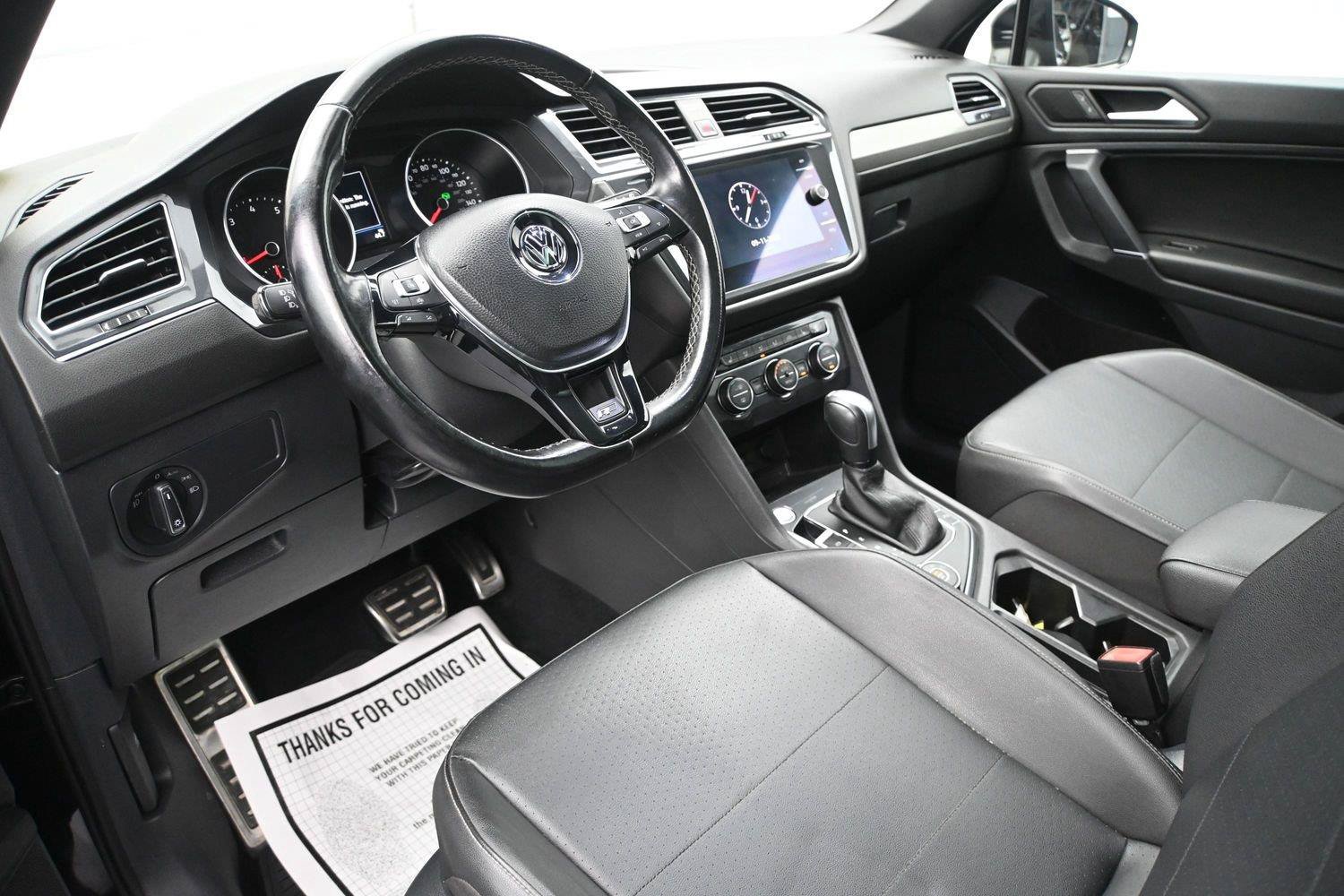Used 2020 Volkswagen Tiguan SE R-Line AWD/4WD image 2
