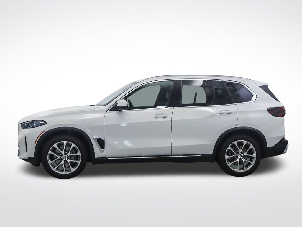 Used 2026 BMW X5 xDrive40i AWD/4WD image 2