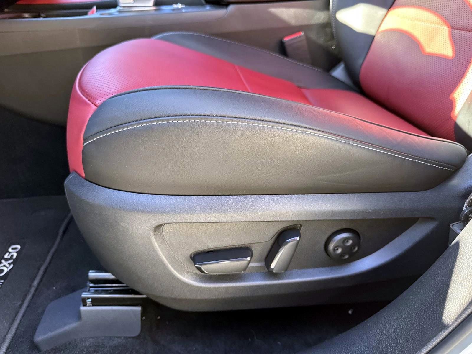 Certified 2025 INFINITI QX50 Sport image 9