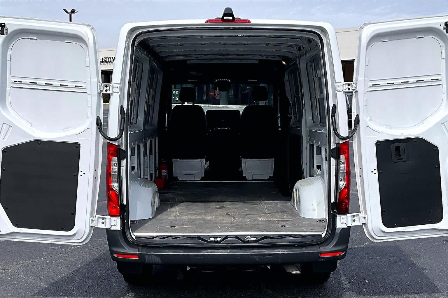 Used 2023 Mercedes-Benz Sprinter 2500 image 36