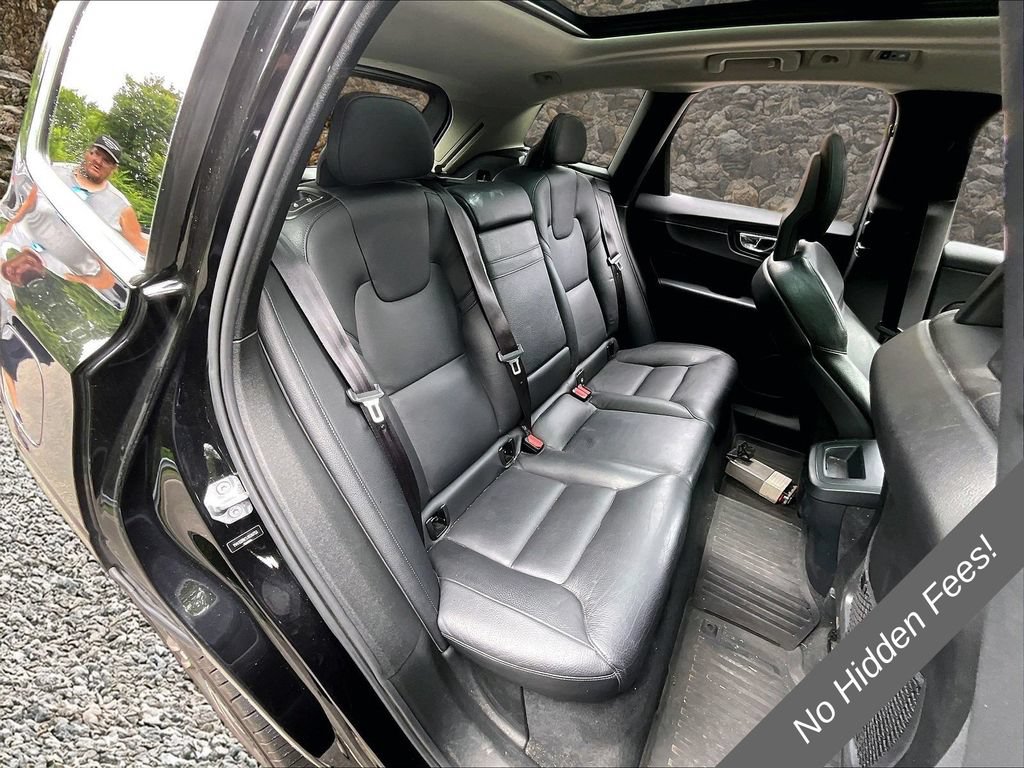 Used 2018 Volvo XC60 T5 Momentum w/ Vision Package AWD/4WD image 25