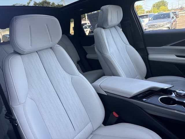 Certified 2024 Cadillac Lyriq Luxury w/ LPO, Floor Liner Package AWD/4WD image 53