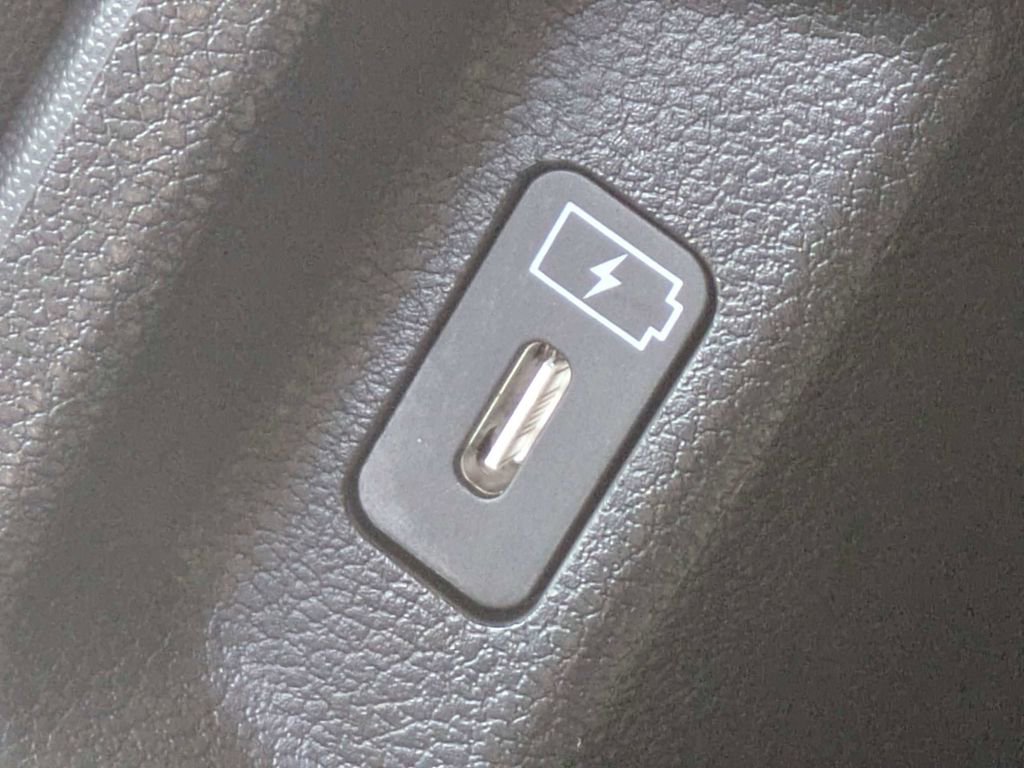 Certified 2026 Hyundai Santa Fe SE image 15