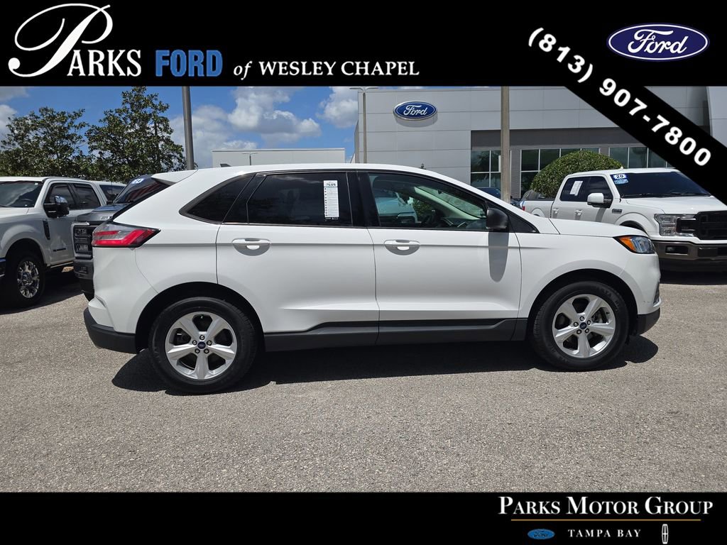 Certified 2020 Ford Edge SE w/ Cargo Accessory Package FWD image 3