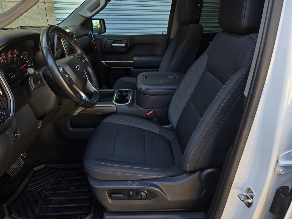 Used 2020 Chevrolet Silverado 1500 RST AWD/4WD image 14