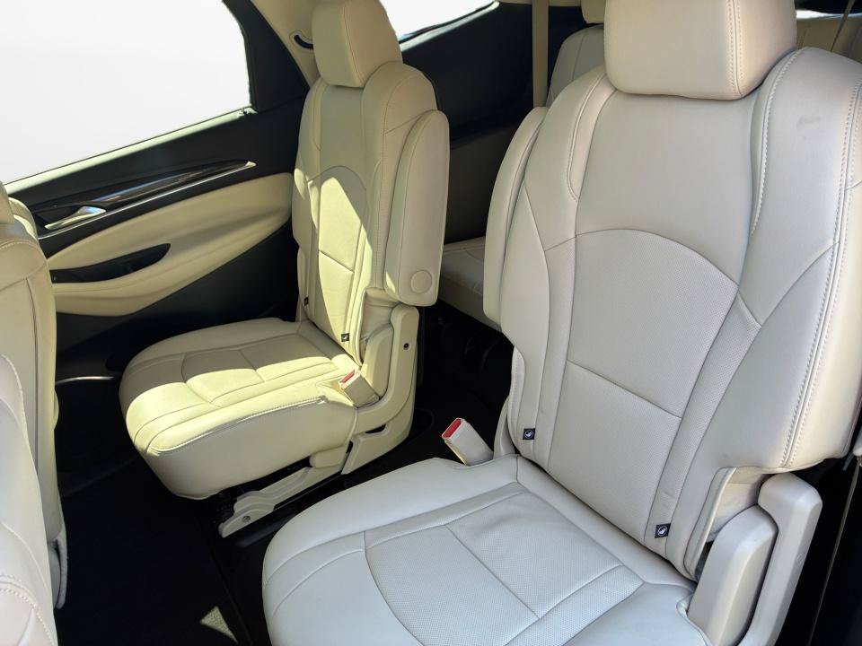 Used 2024 Buick Enclave Essence w/ Experience Buick Package AWD/4WD image 15