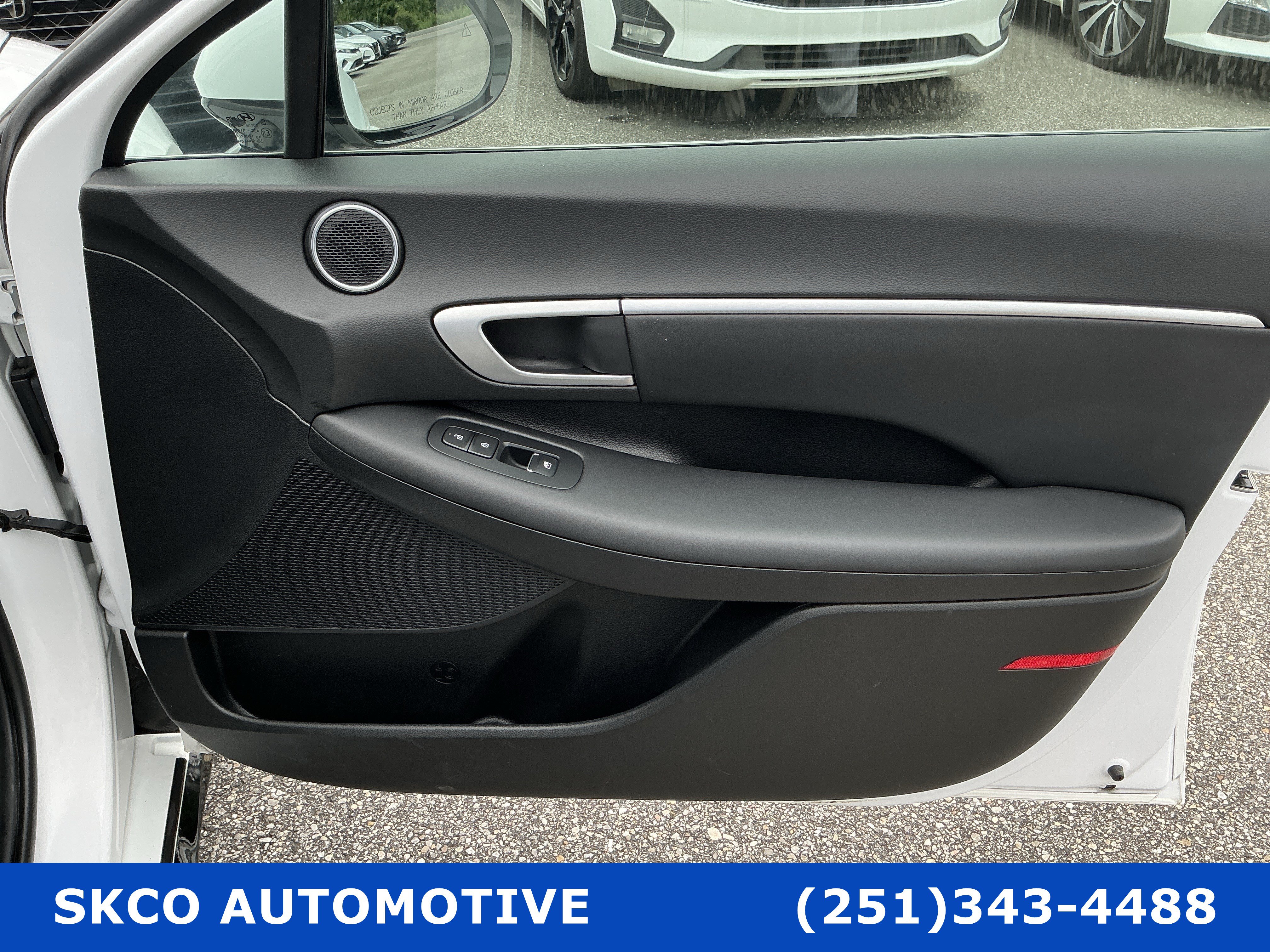 Used 2025 Hyundai Sonata SEL FWD image 12