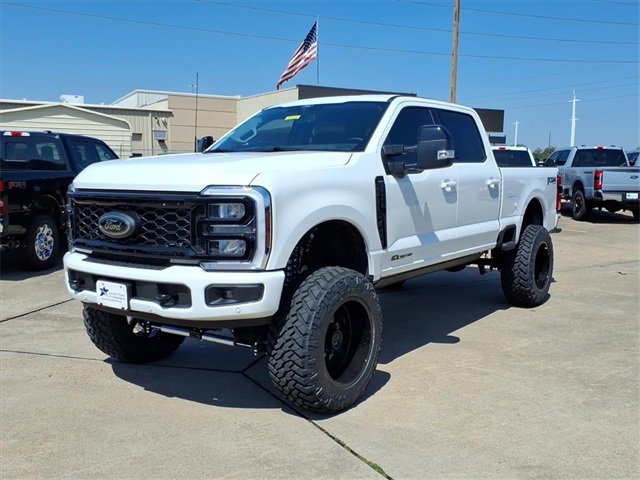 New 2025 Ford F250 Lariat w/ Lariat Ultimate Package