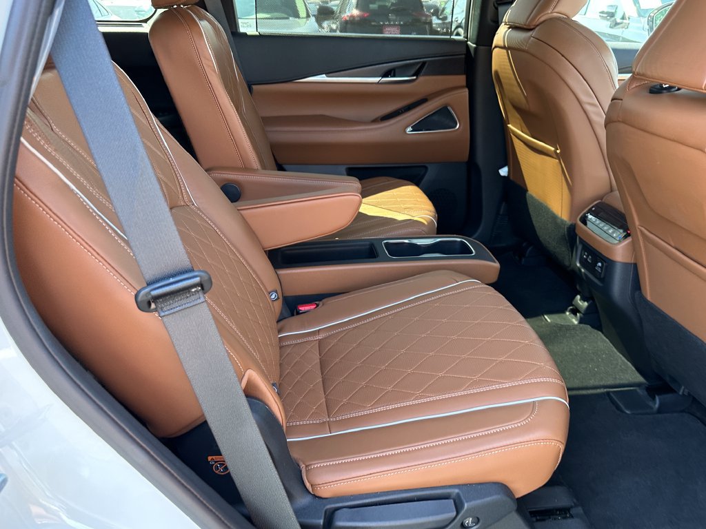 Used 2025 INFINITI QX60 Autograph w/ Cargo Package AWD/4WD image 17