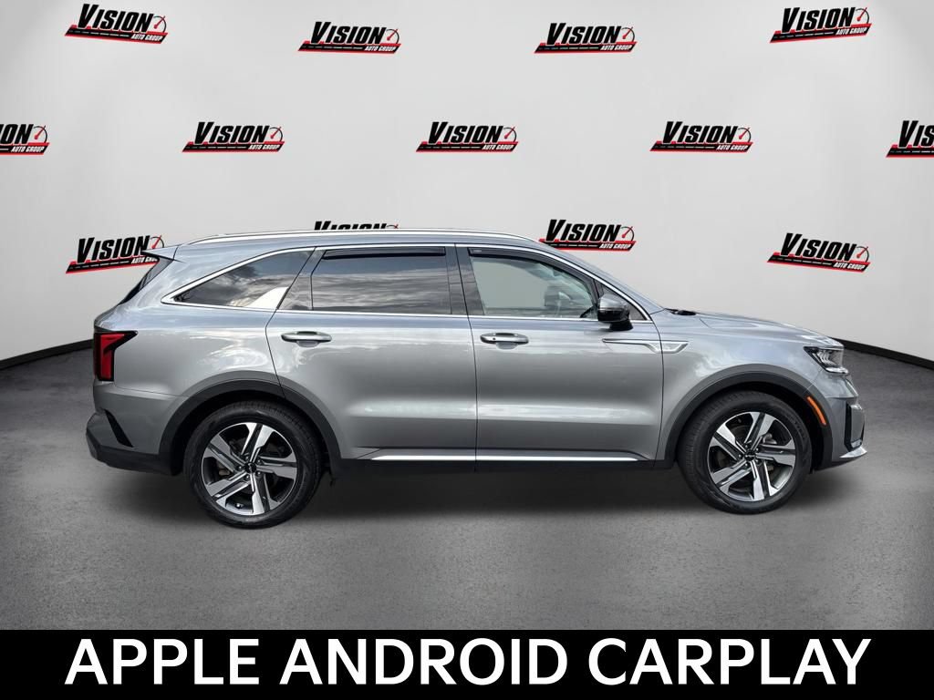 Certified 2023 Kia Sorento EX w/ Panoramic Sunroof Package AWD/4WD image 4