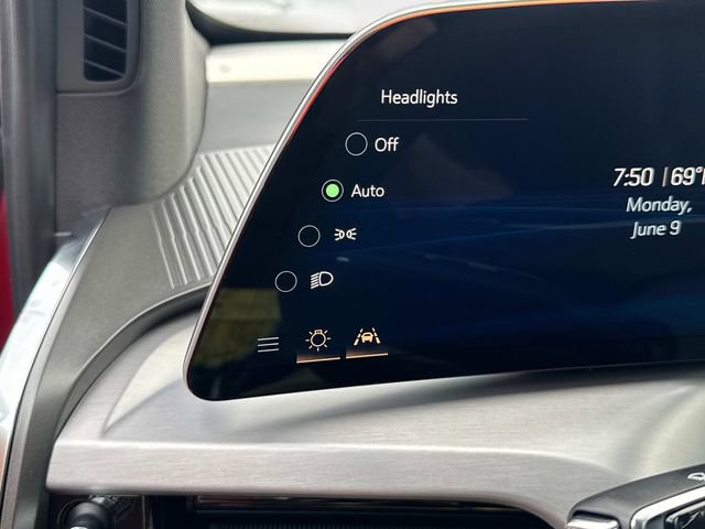 New 2026 Cadillac Vistiq Luxury w/ LPO, Floor Liner Package image 34