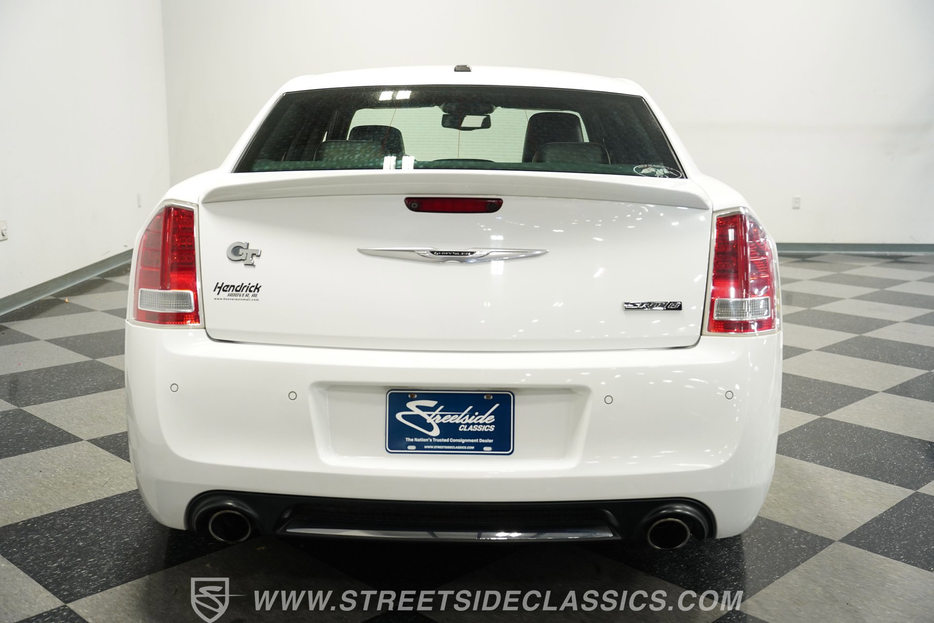 Used 2012 Chrysler 300 SRT8 w/ 19-Premium Speaker Group image 10