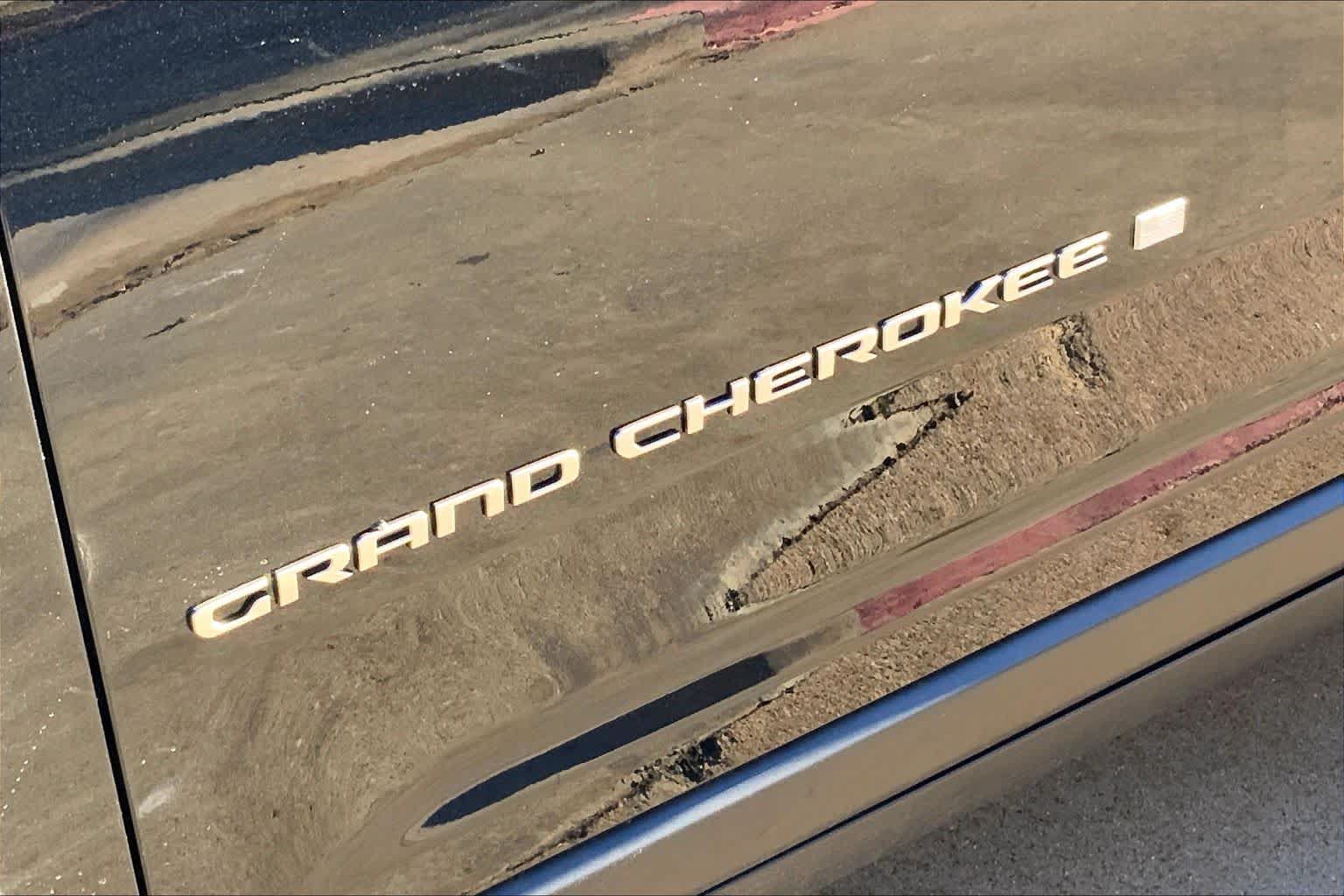 New 2026 Jeep Grand Cherokee Limited AWD/4WD image 15