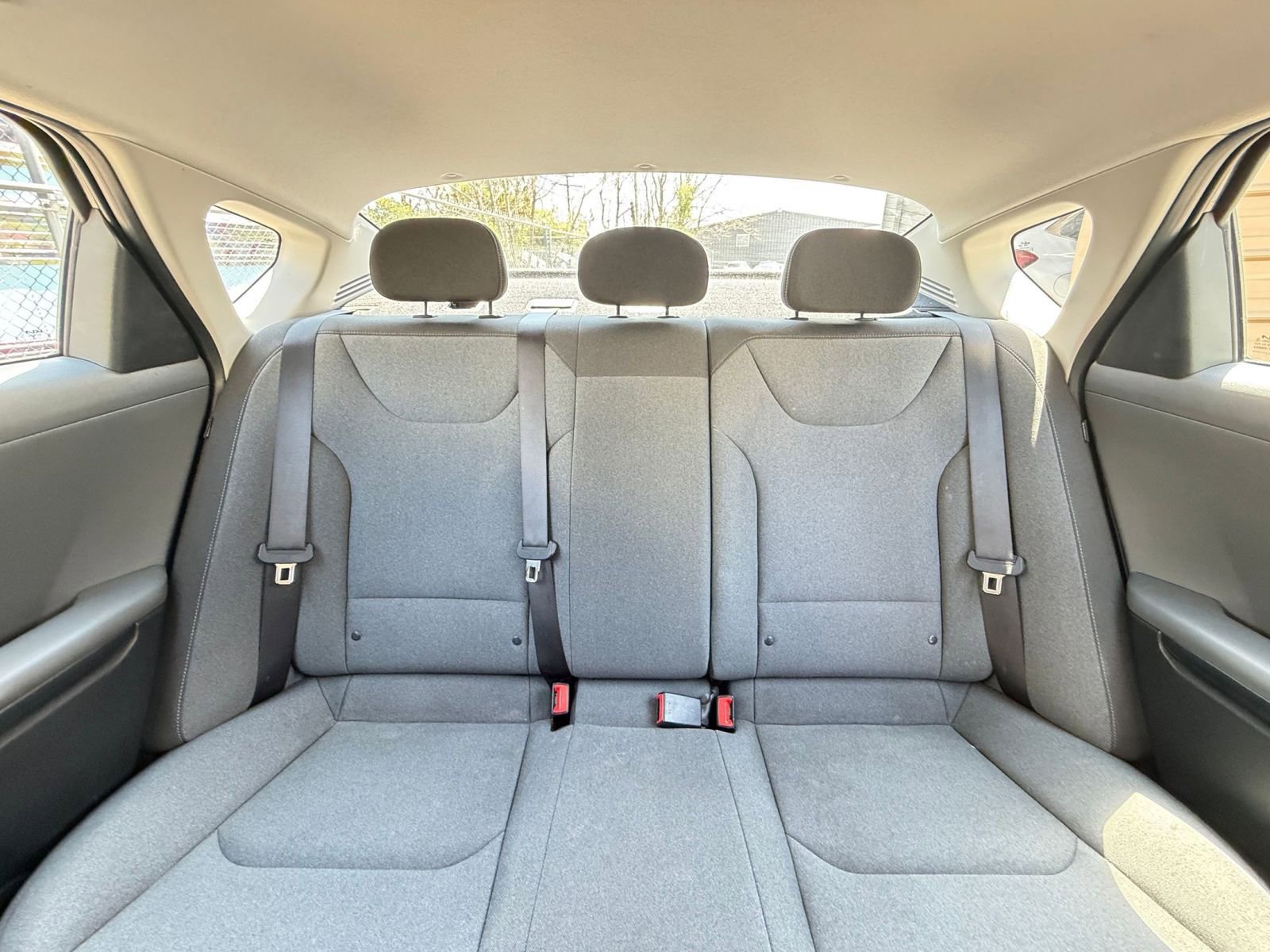 Used 2025 Kia K4 FWD image 36