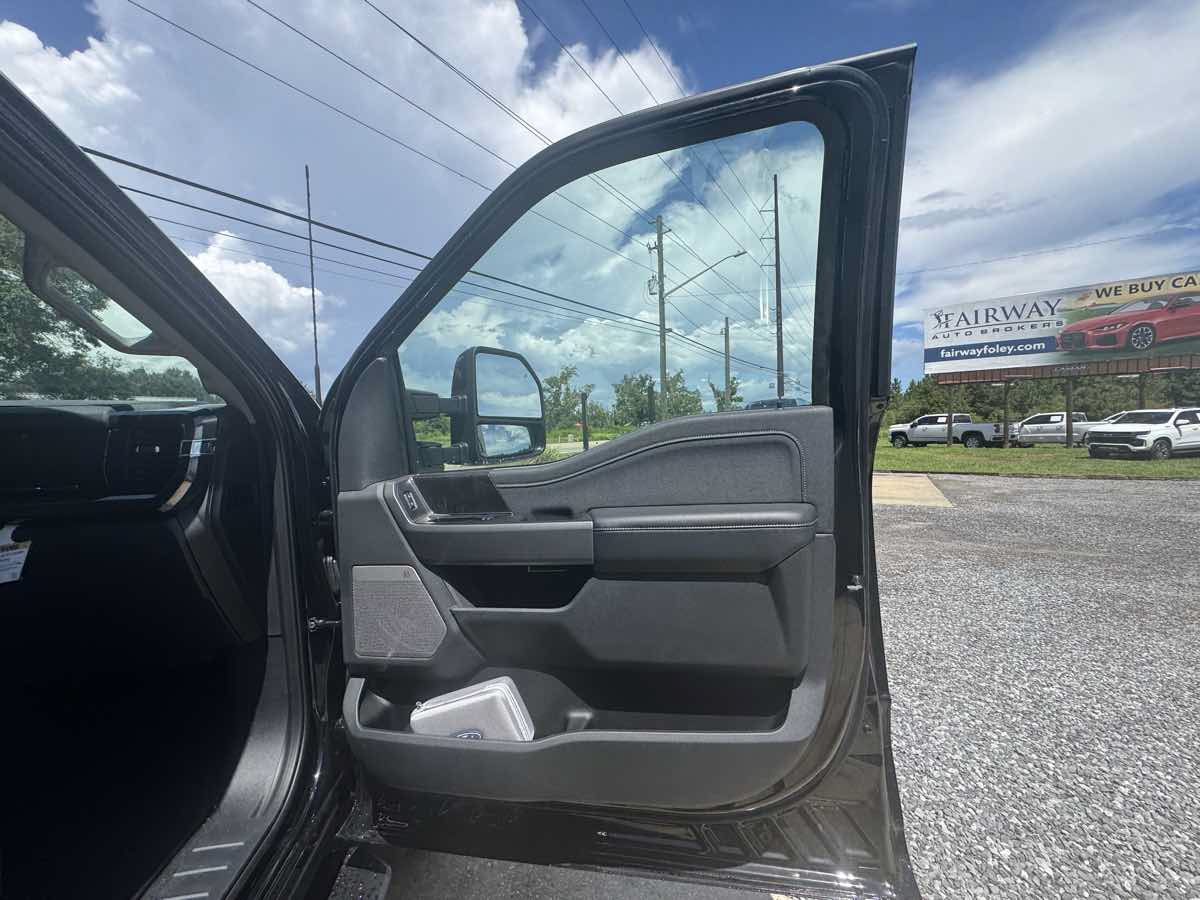 Used 2026 Ford F450 Lariat AWD/4WD image 33