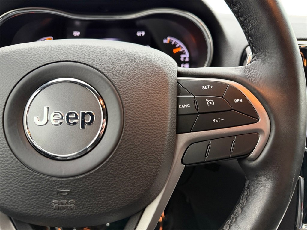 Used 2019 Jeep Grand Cherokee Limited image 24