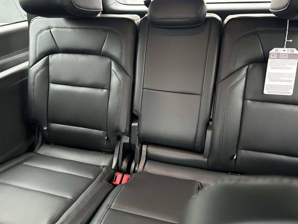New 2026 Lincoln Navigator L Reserve AWD/4WD image 14