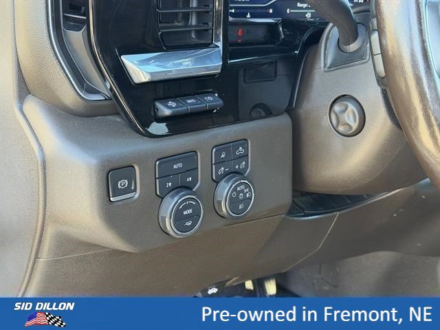 Certified 2022 Chevrolet Silverado 1500 LTZ w/ Technology Package AWD/4WD image 14