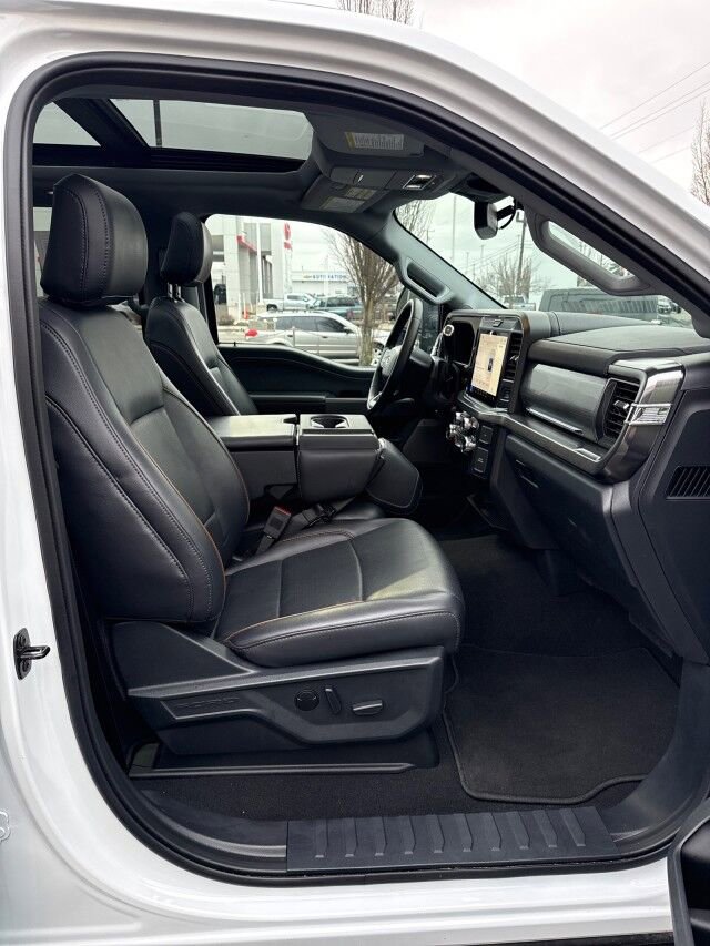 Used 2025 Ford F350 Lariat w/ Camper Package AWD/4WD image 17